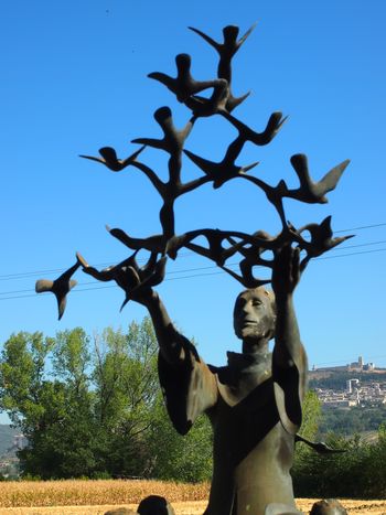 Paix monument symbolique